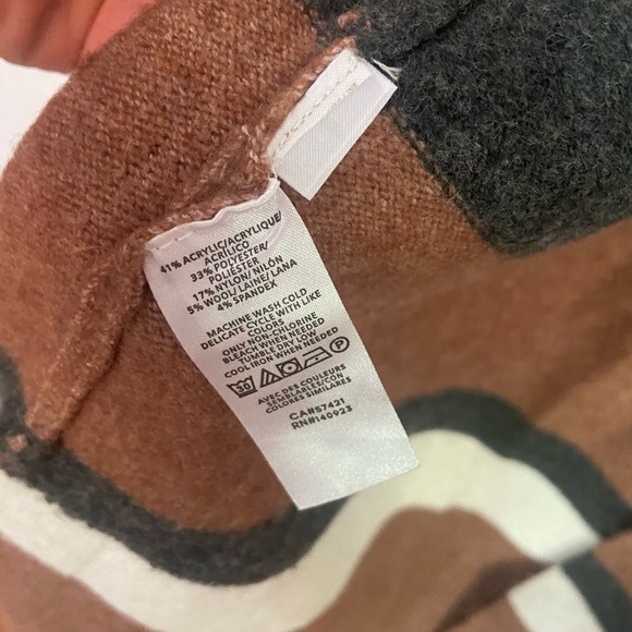 Ann Taylor Loft EUC long cardigan. M. - Picture 4 of 5